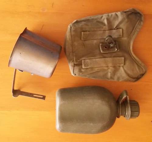 SADF - PATT 73 WATER BOTTLE COMPLETE WITH FIREBUCKET