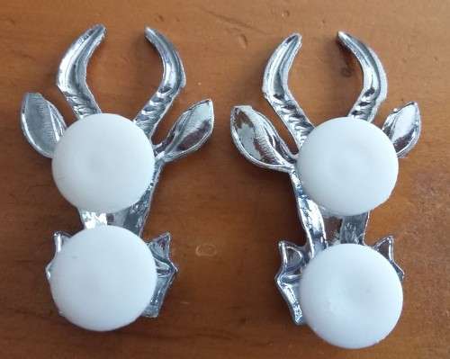 SADF - INFANTRY COLLAR BADGES PAIR - PINS INTACT