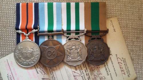 SADF -  MEDAL GROUP AND MILITARY DRIVERS LICENCE TO DE BEER