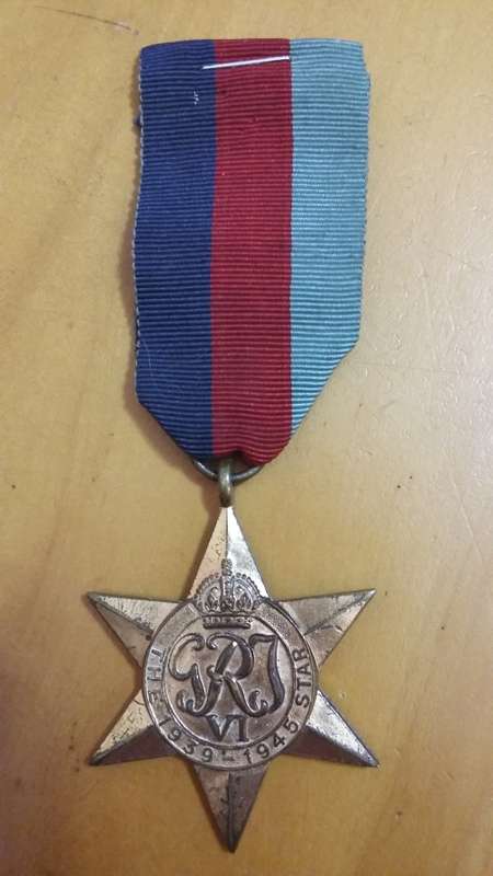 WW2 1939 / 45 STAR - FULL SIZE - C165571 A.W. FREDERICKS