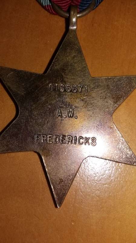 WW2 1939 / 45 STAR - FULL SIZE - C165571 A.W. FREDERICKS