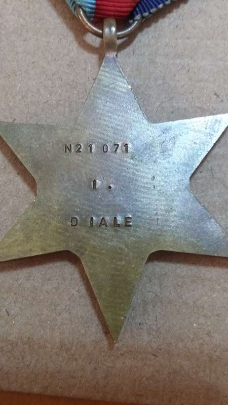 WW2 1939 / 45 STAR - FULL SIZE - N21071  I. D IALE