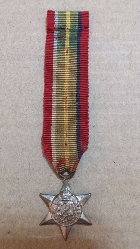WW2 PACIFIC STAR  MINIATURE  MEDAL