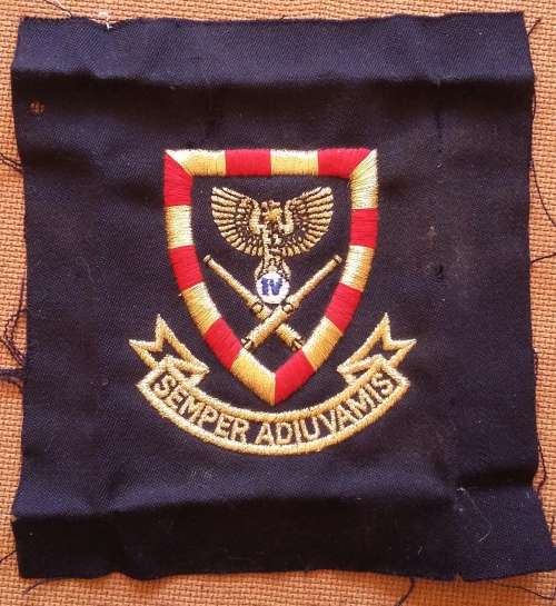 SADF - 4 FIELD ARTILLERY BLAZER BADGE - CLOTH DAMAGE