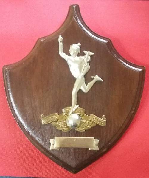 SADF - SIGNAL CORPS PLAQUE  - METAL ON WOOD (NAMED)