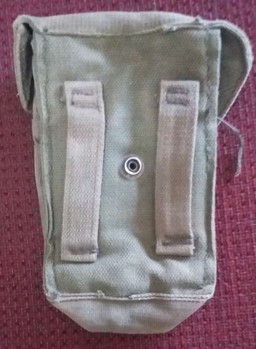 SADF - 70'S PATTERN GREEN CANVAS R1 RIFLE AMMUNITION POUCH