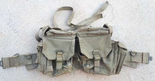 SADF - 70'S PATTERN GREEN CANVAS KIDNEY POUCH - ALL CLIPS, BUCKLES AND STRAPS INTACT
