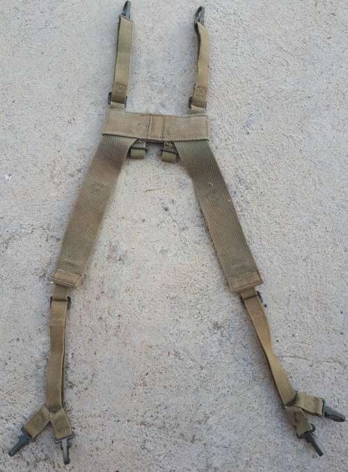SADF - 70'S PATTERN GREEN CANVAS WEBBING YOKE - ALL CLIPS AND BUCKLES INTACT.