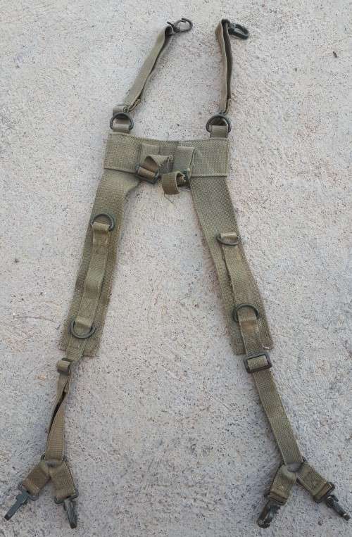 SADF - 70'S PATTERN GREEN CANVAS WEBBING YOKE - ALL CLIPS AND BUCKLES INTACT.