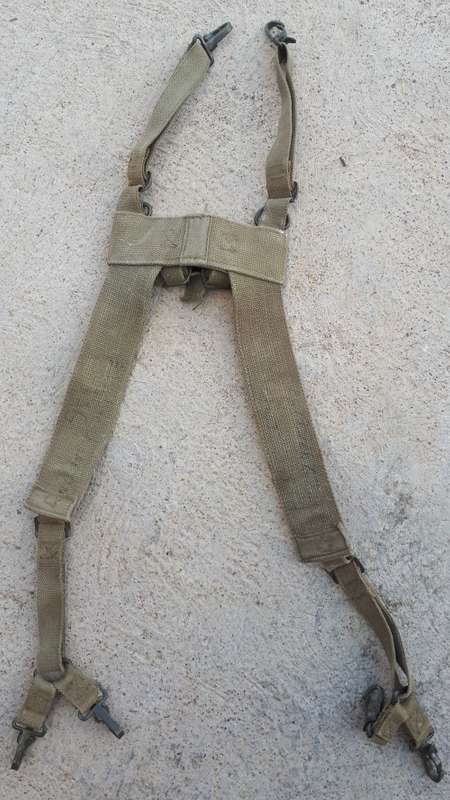 SADF - 70'S PATTERN GREEN CANVAS WEBBING YOKE - ALL CLIPS AND BUCKLES INTACT.