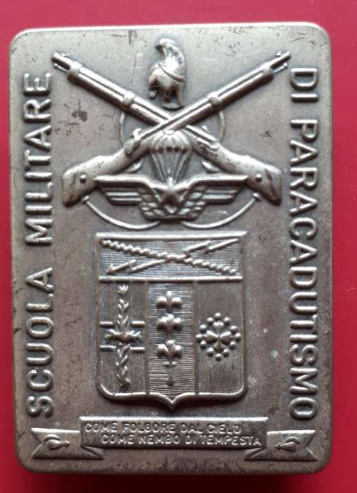 ITALY - MILITARY PARACHUTE (AIRBORNE) SCHOOL - PINS INTACT
