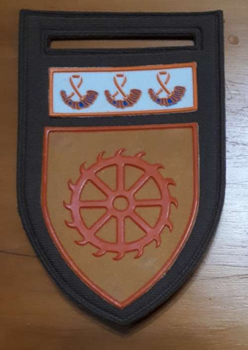 SADF - REGIMENT DE WET SHOULDER FLASH - PIN INTACT