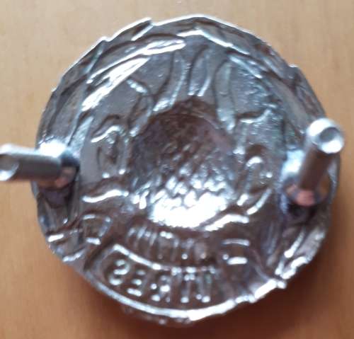 SADF -- REGT BOLAND CAP BADGE - SCREWS INTACT