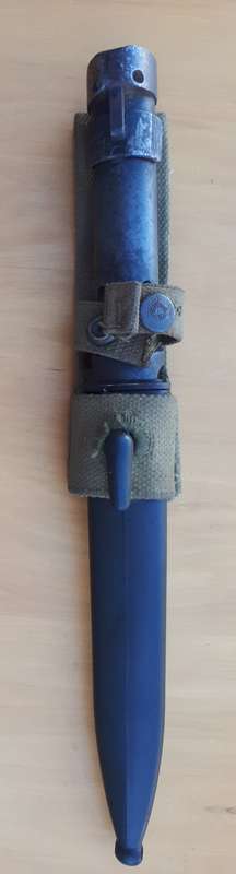 SADF -- R1 / FN BAYONETTE - WELL USED