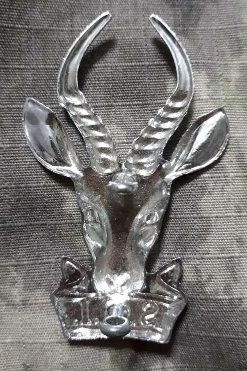 SADF INFANTRY CAP BADGE (LARGE) - LUGS INTACT