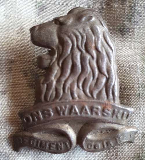 SADF - REGIMENT DE LA REY CAP BADGE (EARLY TYPE)
