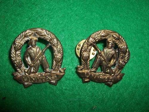 SADF COMMANDO COLLAR BADGE PAIR (BRASS) PINS INTACT
