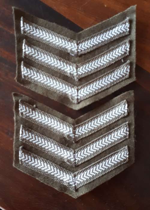 SADF - SGT RANK CHEVRON PAIR FOR NUTRIA BRASSARDS AND STEPOUT DRESS