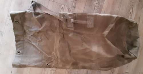 SADF NUTRIA BROWN DUFFEL BAG (BALSALK) USED CONDITION