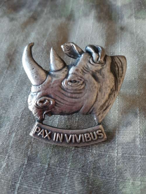 SWATF 101 BATALLION CAP / BERET BADGE - SCREWS  INTACT