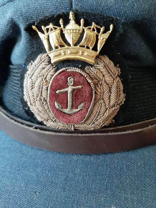 VINTAGE MERCHANT NAVY VISOR CAP - SIZE 57 - (MANUFACTURED BY CHILTERN)