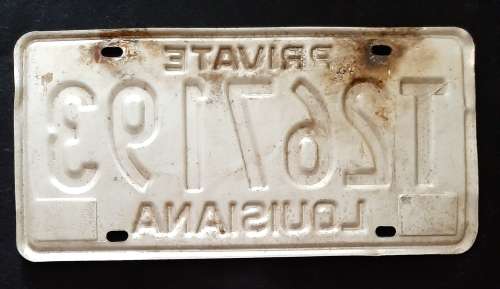 ORIGINAL USA LOUISIANA VEHICLE NUMBER PLATE.(METAL)
