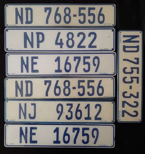 OLD VEHICLE NUMBER PLATE LOT (EX PUB DECOR)