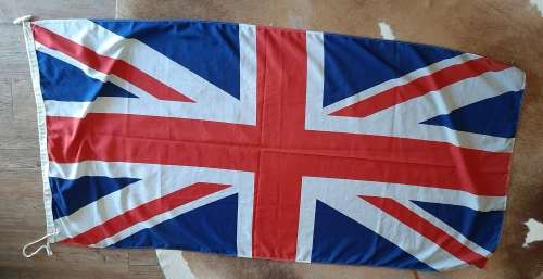 BRITAIN - ORIGINAL UNION JACK -- 85 X 185 CM
