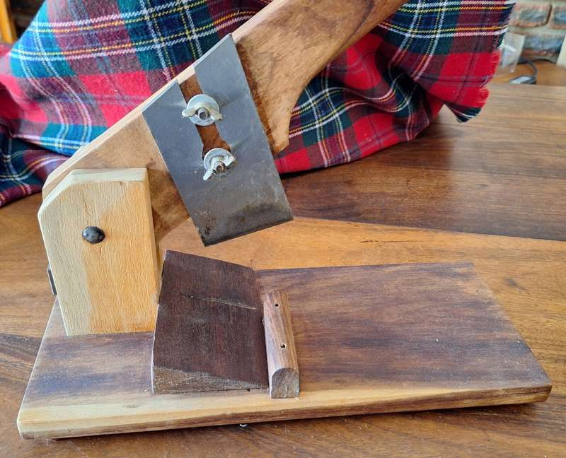 BILTONG HAND SLICER (EX PUB EQUIPMENT) FULLY FUNCTIONAL