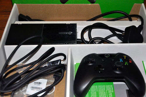 Xbox One Complete Console 500GB withThe Withcer III As New with 3 months FREE Xbox live