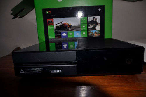 Xbox One Complete Console 500GB withThe Withcer III As New with 3 months FREE Xbox live