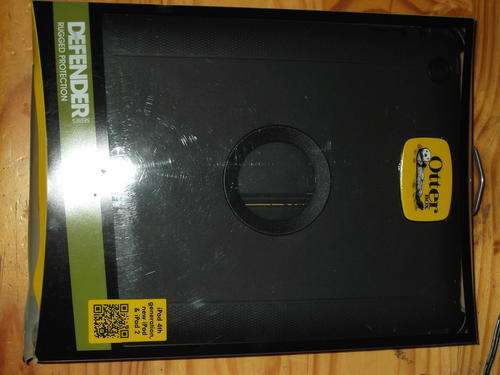 Otterbox Defender Case for iPad 2, 3, 4 * Black* ( BRAND NEW) IN STOCK!