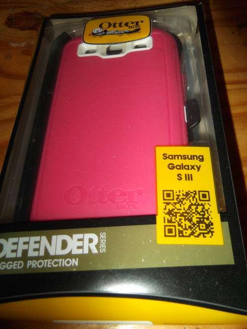 Samsung Galaxy S3 :OtterBox Defender Series Case * PINK & WHITE* ( BRAND NEW) IN STOCK!