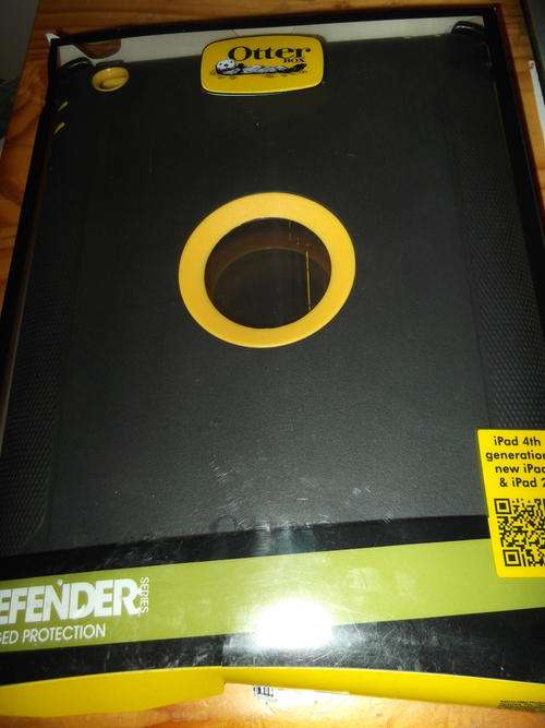 Otterbox Defender Case for iPad 2, 3, 4 * Black & Yellow* ( BRAND NEW) IN STOCK!