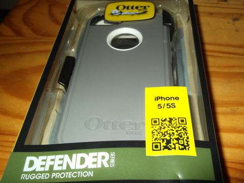 iPhone 5 & iPhone 5S : Otterbox Defender Series Case *GREY & WHITE* ( BRAND NEW) IN STOCK!