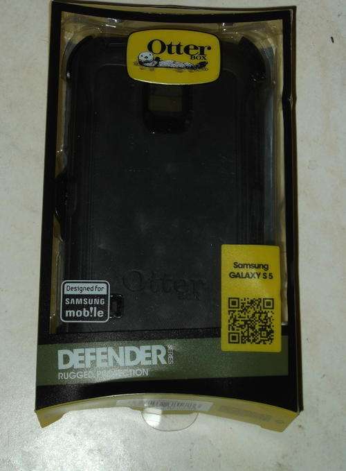 Samsung Galaxy S5 :OtterBox Defender Series Case *BLACK* ( BRAND NEW) IN STOCK!