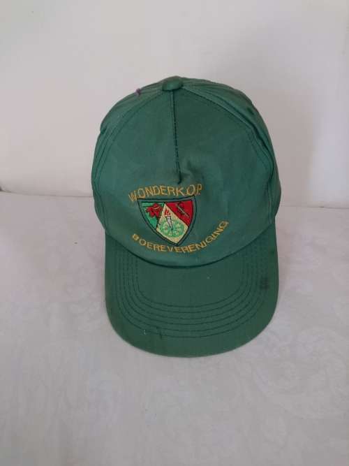 Caps branded Collection of 15