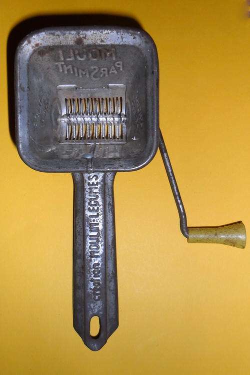 Vintage "Vegetable Mincer" - Mouli Parsmint - Scarse - Wow! R40.00 postage!