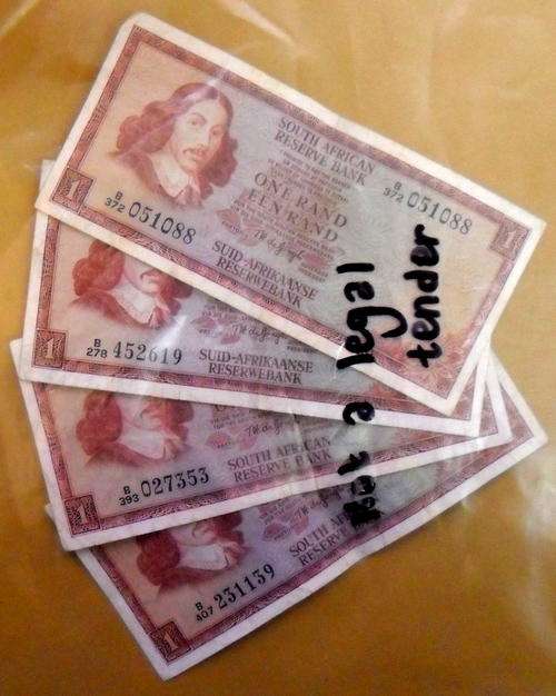 4 x R1 RSA Bank Notes (All in one bid!)