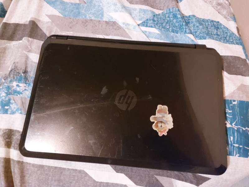 HP LAPTOP 15.6` i3 3110M 2.4ghz, 12g RAM, 500g SSD