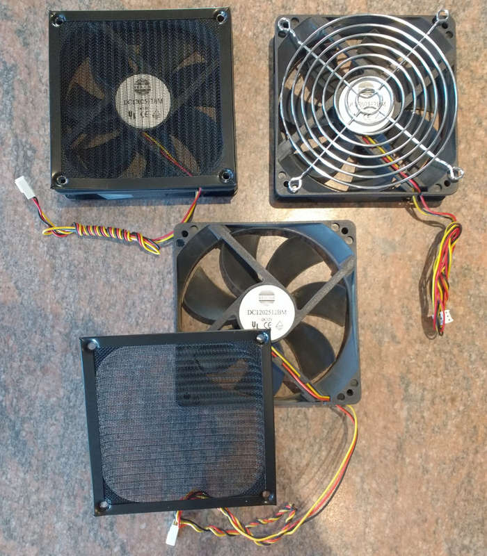 12cm fans with covers / grill