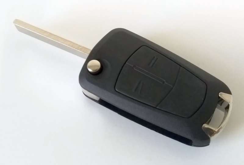 Opel 2 button remote key fob casing and blank blade (non OEM part)