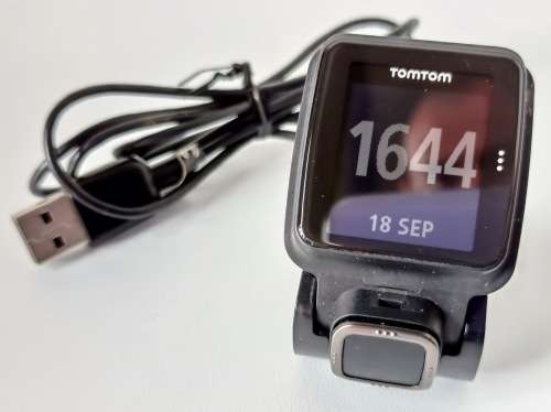 TomTom Cardio Runner GPS and Heart rate Fitness Watch