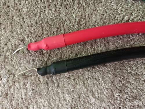 Lots of DC battery cables for inverters / solar / UPS connections | Cost over R1000 new