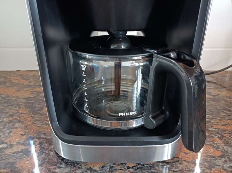 Philips Grind and Brew coffee machine HD7762