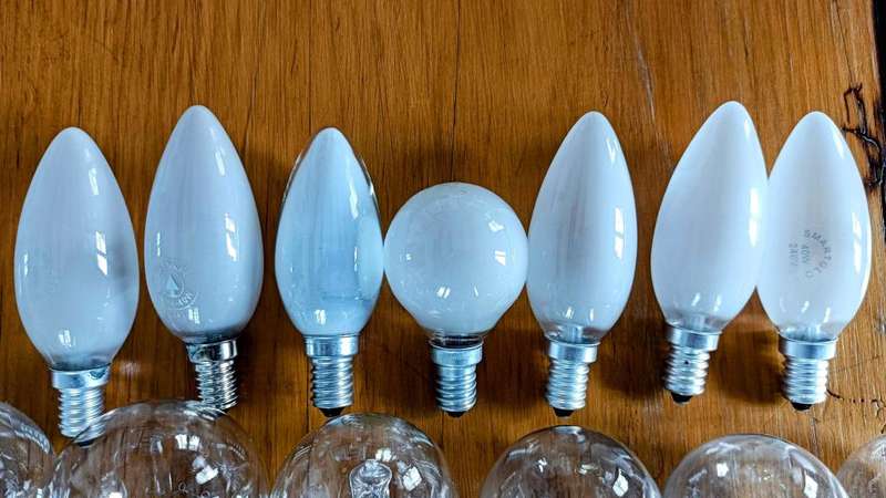 Incandescent light bulbs B22x10 E14x7 E27x2 used bulk pack