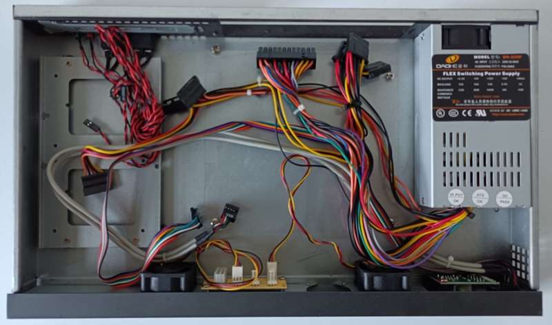 U1 Chassis for 19 inch rackmount cabinet with 320watt PSU