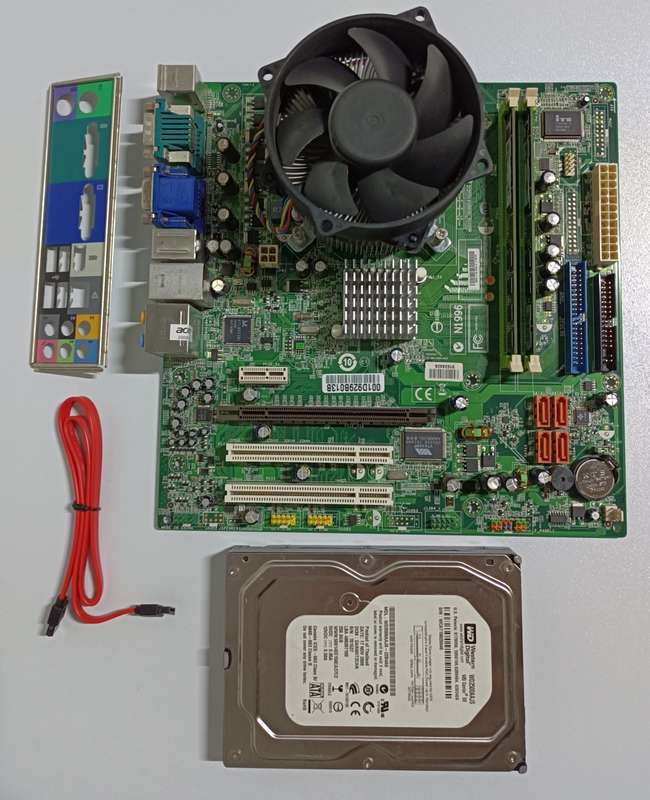 Acer motherboard + Intel Core 2 Quad Q8300 + 2GB RAM + 250GB HDD