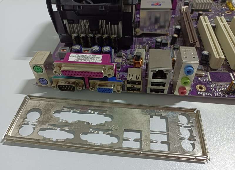 ECS socket 478 DDR1 and DDR2 motherboard with CPU and RAM | Retro XP/98