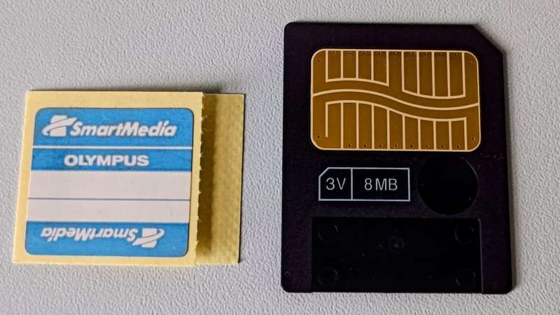 Smart Media flash memory card 8MB (Olympus / Fuji)